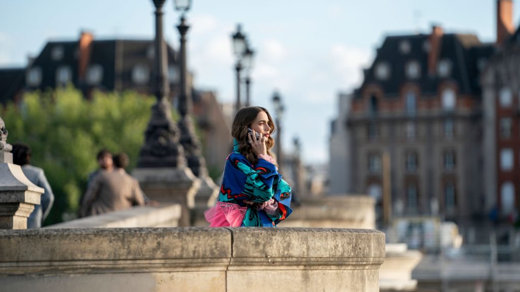 فصل چهارم Emily in Paris