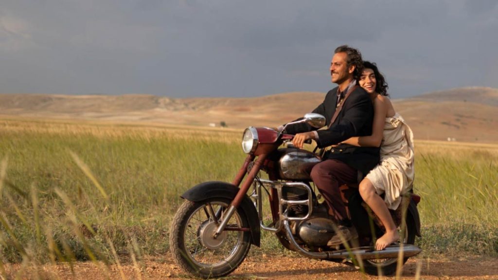 دانلود فیلم Heartsong 2022 ( آهنگ دل ۲۰۲۲ ) با لینک مستقیم