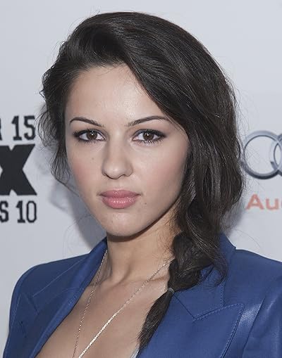 Annet Mahendru