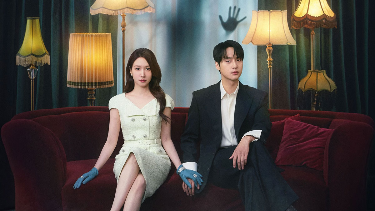 Chilling Romance/Spooky in Love